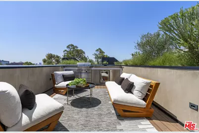 923 Hilldale Ave, West Hollywood, CA 90069 - Photo 37