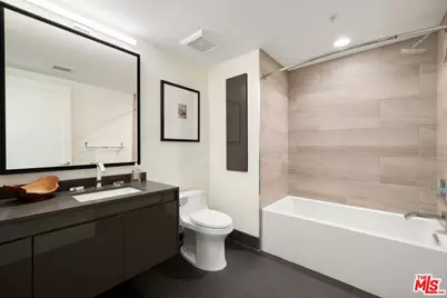 2300 Wilshire Blvd #217, Santa Monica, CA 90403 - Photo 13