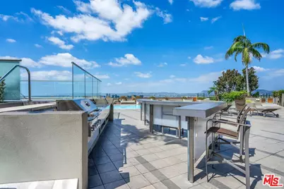 1100 Wilshire Blvd #2605, Los Angeles, CA 90017 - Photo 17