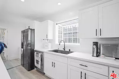 1032 4th Ave, Los Angeles, CA 90019 - Photo 5
