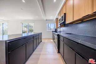 1019 S Citrus Ave, Los Angeles, CA 90019 - Photo 29