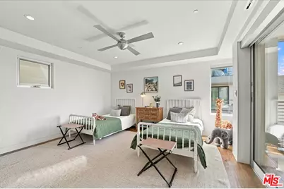 228 31st St, Manhattan Beach, CA 90266 - Photo 25