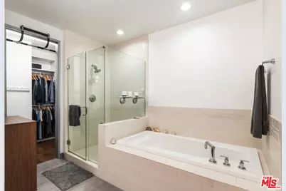 3111 Via Dolce #404, Marina del Rey, CA 90292 - Photo 29