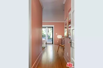 150 S Hobart Blvd, Los Angeles, CA 90004 - Photo 25