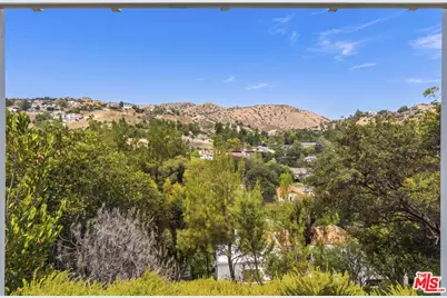 11 Bridle Ln, Bell Canyon, CA 91307 - Photo 25