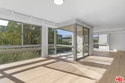 320 N Maple Dr #303, Beverly Hills, CA 90210 - Photo 13