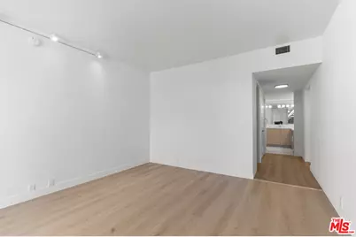 320 N Maple Dr #303, Beverly Hills, CA 90210 - Photo 21
