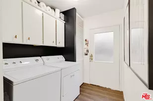 5913 Willoughby Ave, Los Angeles, CA 90038 - Photo 15