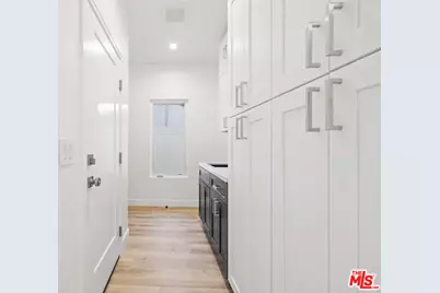 17337 Tiara St, Encino, CA 91316 - Photo 27