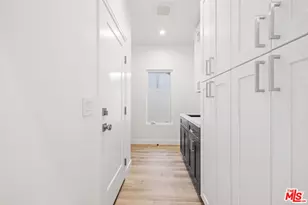 17337 Tiara St, Encino, CA 91316 - Photo 27