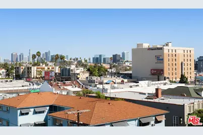 201 N Manhattan Pl, Los Angeles, CA 90004 - Photo 23