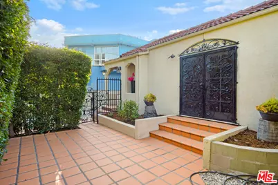 8719 Bonner Dr, West Hollywood, CA 90048 - Photo 5