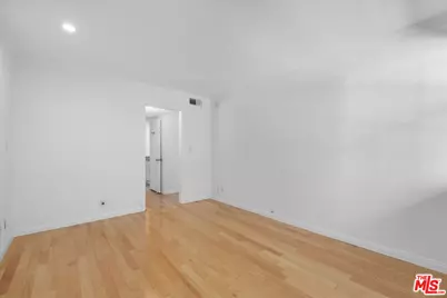 740 N Kings Rd #114, West Hollywood, CA 90069 - Photo 21