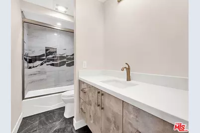 1325 Valley View Rd #201, Glendale, CA 91202 - Photo 11
