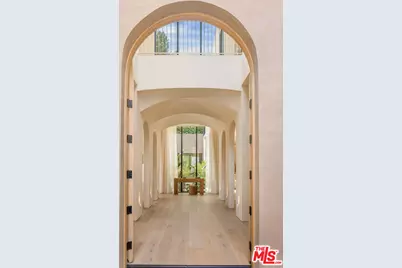 2267 Betty Ln, Beverly Hills, CA 90210 - Photo 3