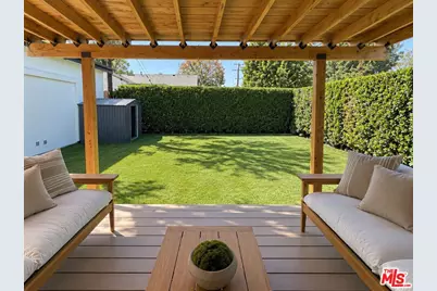 6385 Zelzah Ave, Encino, CA 91316 - Photo 21