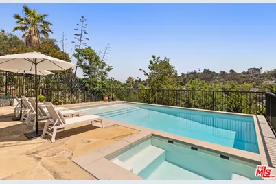 2168 Princeton Ave, Los Angeles, CA 90026 - Photo 21
