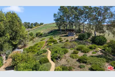 6100 Bonsall Dr, Malibu, CA 90265 - Photo 29