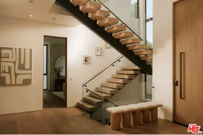605 N Rexford Dr, Beverly Hills, CA 90210 - Photo 11