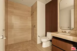 211 W Elm Ct, Los Angeles, CA 90067 - Photo 19