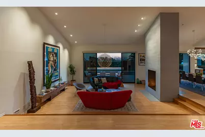 6419 Merritt Dr, Malibu, CA 90265 - Photo 37