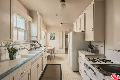 2723 Coolidge Ave, Los Angeles, CA 90064 - Photo 11