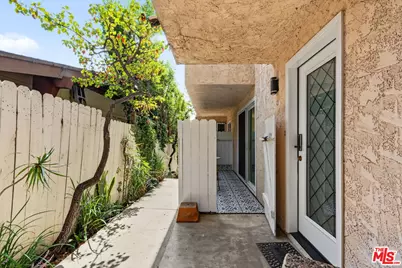1917 11th St #2, Santa Monica, CA 90404 - Photo 3