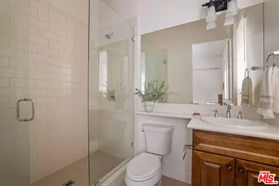 18322 Columbus Cir, Tarzana, CA 91356 - Photo 39