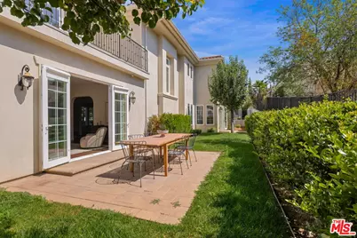 18322 Columbus Cir, Tarzana, CA 91356 - Photo 71