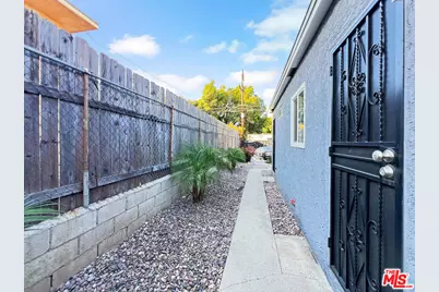 813 E Imperial Hwy #3, Los Angeles, CA 90059 - Photo 7