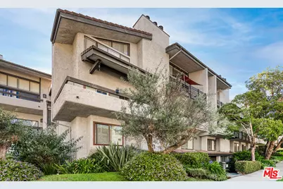 1920 Pandora Ave #8, Los Angeles, CA 90025 - Photo 3