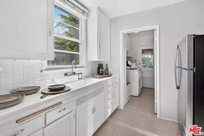 833 Wilson Pl, Santa Monica, CA 90405 - Photo 5
