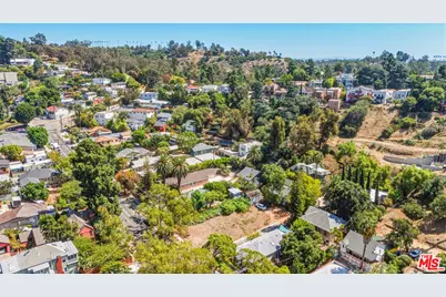 1674 Morton Ave, Los Angeles, CA 90026 - Photo 23