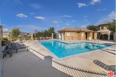 26070 Medici Ct, Santa Clarita, CA 91350 - Photo 31