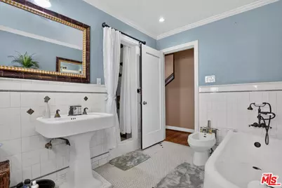 5300 Chesley Ave, Los Angeles, CA 90043 - Photo 41