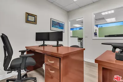10535 Paramount Blvd, Downey, CA 90241 - Photo 29