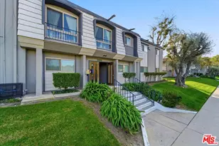 22030 Calvert St, Woodland Hills, CA 91367 - Photo 9