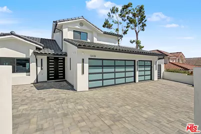 13038 Garris Ave, Granada Hills, CA 91344 - Photo 1