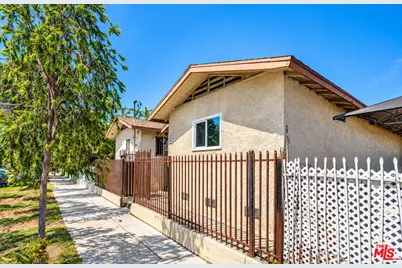 1145 E 33rd St, Los Angeles, CA 90011 - Photo 3