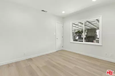 8064 Wakefield Ave, Panorama City, CA 91402 - Photo 17