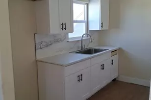 456 W 52nd St, Los Angeles, CA 90037 - Photo 9