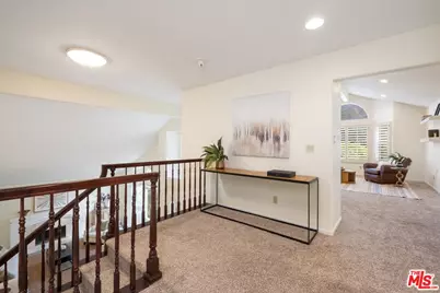 22322 Cairnloch St, Calabasas, CA 91302 - Photo 17