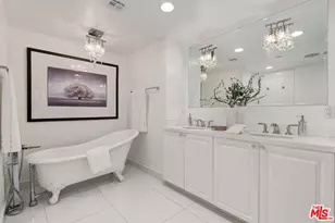 11715 Chenault St, Los Angeles, CA 90049 - Photo 21