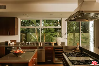 2643 34th St, Santa Monica, CA 90405 - Photo 5