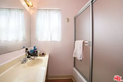 4831 W 121st St, Hawthorne, CA 90250 - Photo 21