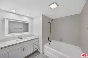 2700 Cahuenga Blvd, Los Angeles, CA 90068 - Photo 13
