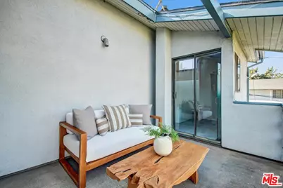 1013 Bay St, Santa Monica, CA 90405 - Photo 19