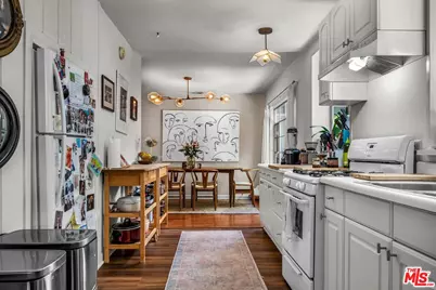 2652 N Beachwood Dr, Los Angeles, CA 90068 - Photo 19