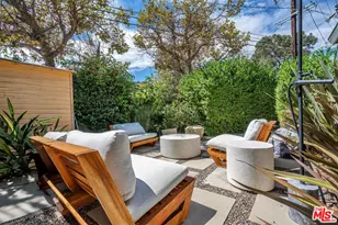 2652 N Beachwood Dr, Los Angeles, CA 90068 - Photo 3