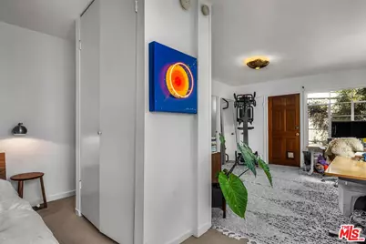 2652 N Beachwood Dr, Los Angeles, CA 90068 - Photo 29